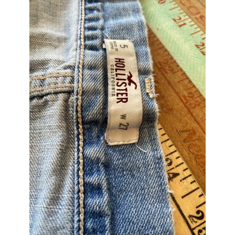 Hollister Size 5 Jean W27 Mid Rise Classic Denim Straight Distressed Light Wash - Picture 4 of 11